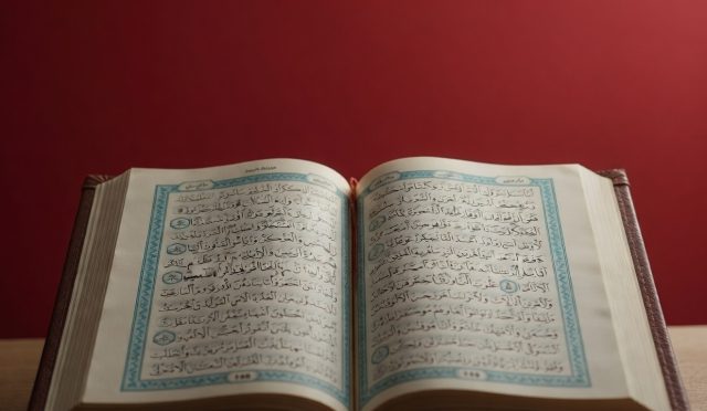 Nisâ Suresi 140. ayet, Allah’ın ayetlerinin inkâr edildiği ya da alaya alındığı ortamlarda müminin nasıl bir tavır takınması gerektiğini açıkça bildirir. İman, yalnızca kalpte taşınan bir inanç değil; hakikatin küçümsendiği yerde net bir duruş sergilemeyi gerektiren bir sorumluluktur.