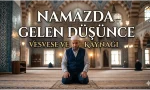 Namaz esnasında zihne üşüşen alakasız düşünceler ve vesveseler, çoğu zaman huzuru bozmayı hedefleyen şeytanî telkinlerdir. Çözüm ise şüpheye kapılmak değil; Allah’a sığınarak kararlılıkla ibadete devam etmektir.